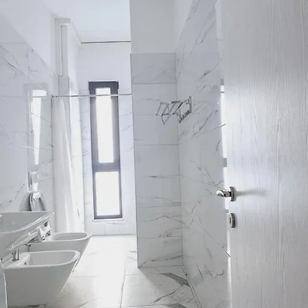 Appartamento Myhouse At 21 Dhjetori