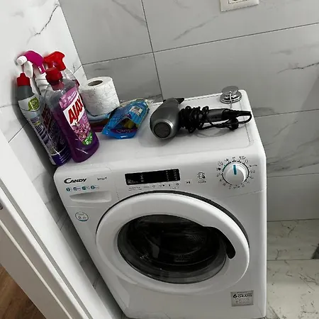 Myhouse At 21 Dhjetori Appartamento